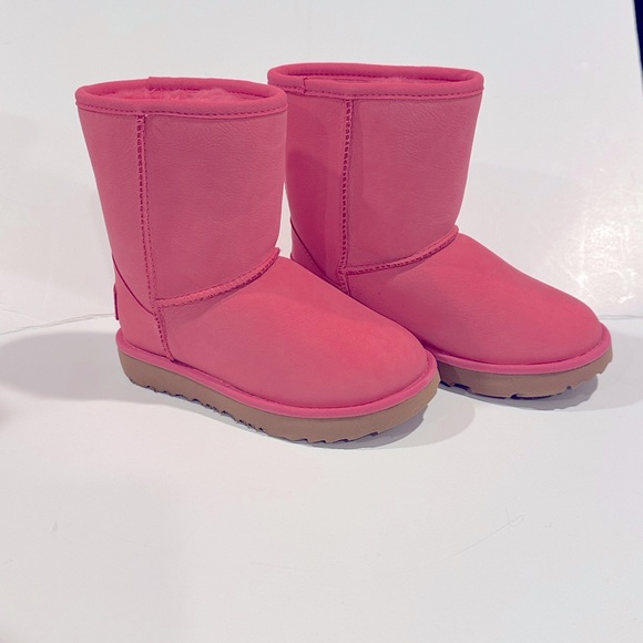 UGG Other - NWT 🩷 pink uggs toddler girl size 10 🩷